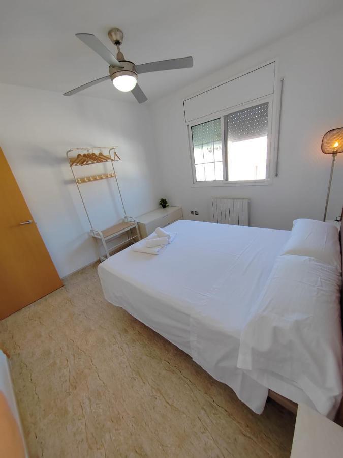Villa Genis Калафел Екстериор снимка