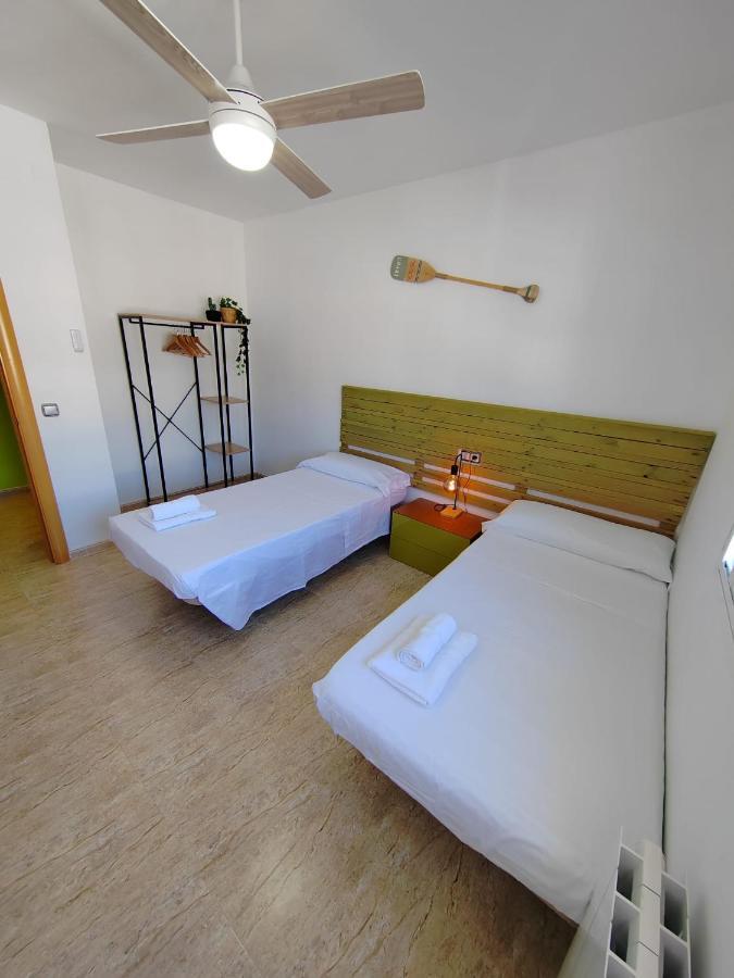 Villa Genis Калафел Екстериор снимка