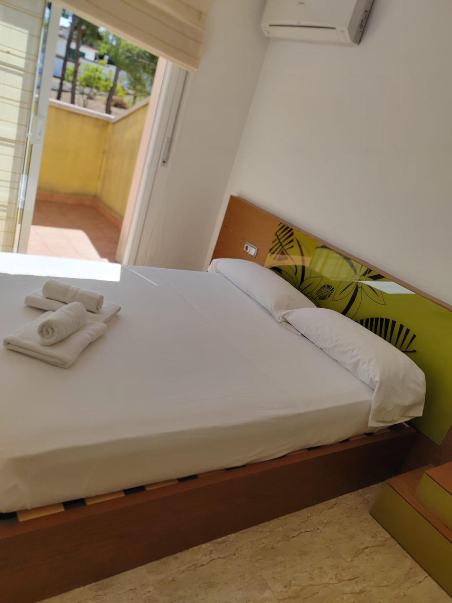 Villa Genis Калафел Екстериор снимка